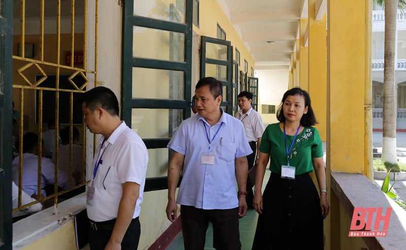 Ngày thi thứ nhất, kỳ thi tuyển sinh vào lớp 10 THPT năm học 2020-2021 tại Thanh Hóa diễn ra nghiêm túc