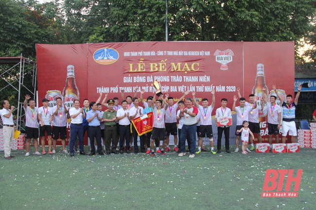 Giải bóng đá phong trào thanh niên TP Thanh Hóa mở rộng Cúp Bia Việt 2020 thành công tốt đẹp