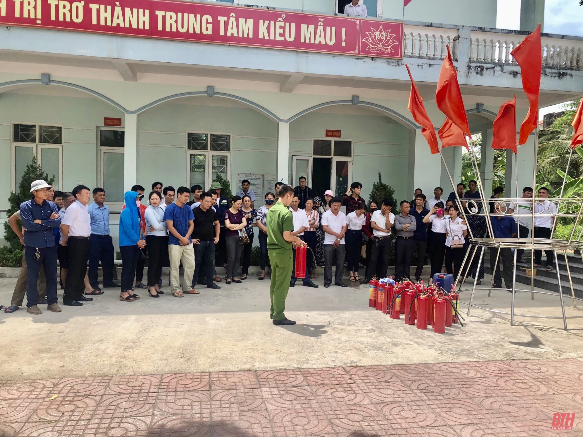 Tập huấn nghiệp vụ PCCC&CNCH cho lực lượng PCCC cơ sở