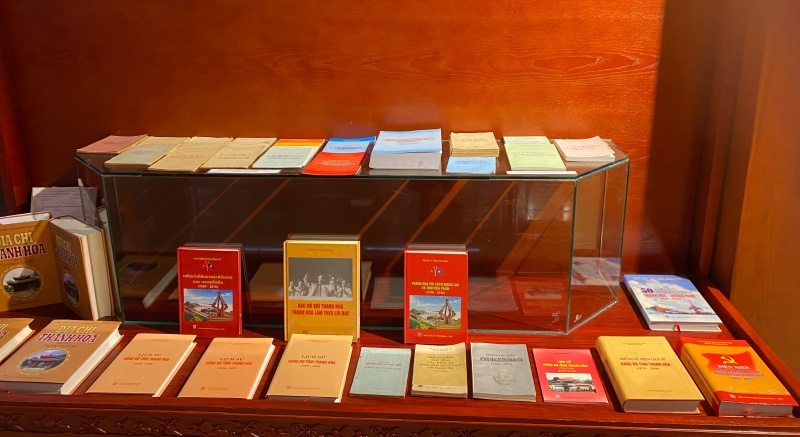 Hơn 600 tư liệu, hình ảnh, hiện vật về Tỉnh ủy Thanh Hóa qua các thời kỳ được trưng bày tại Phòng Truyền thống Tỉnh uỷ Thanh Hoá