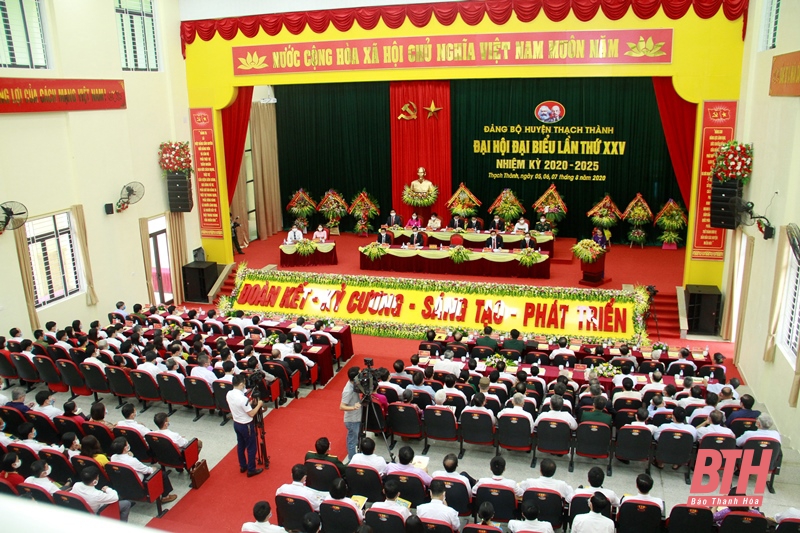 Đồng chí Bùi Thị Mười tái đắc cử Bí thư Huyện ủy Thạch Thành, nhiệm kỳ 2020 - 2025
