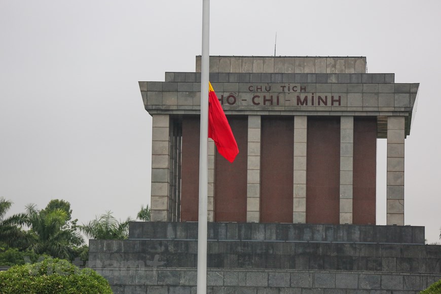 Lễ thượng cờ rủ Quốc tang nguyên Tổng bí thư Lê Khả Phiêu