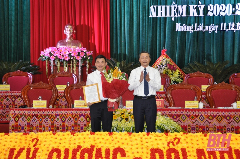 Đồng chí Hà Văn Ca giữ chức Bí thư Huyện ủy Mường Lát
