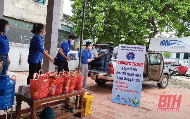 Đoàn Khối Cơ quan và Doanh nghiệp tỉnh Thanh Hóa hỗ trợ nhu yếu phẩm phòng chống dịch bệnh COVID -19 tại Sầm Sơn