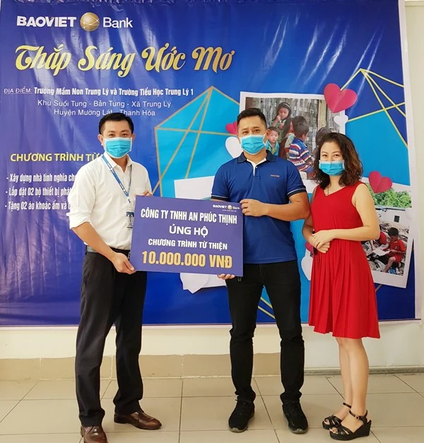 “BAOVIET Bank Thắp sáng ước mơ” hỗ trợ người nghèo