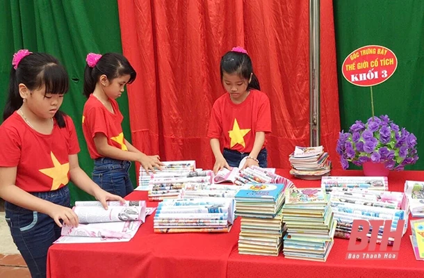 Hơn 3,8 tỷ đồng bổ sung mua sách giáo khoa lớp 1 cho thư viện các trường tiểu học thuộc vùng khó khăn