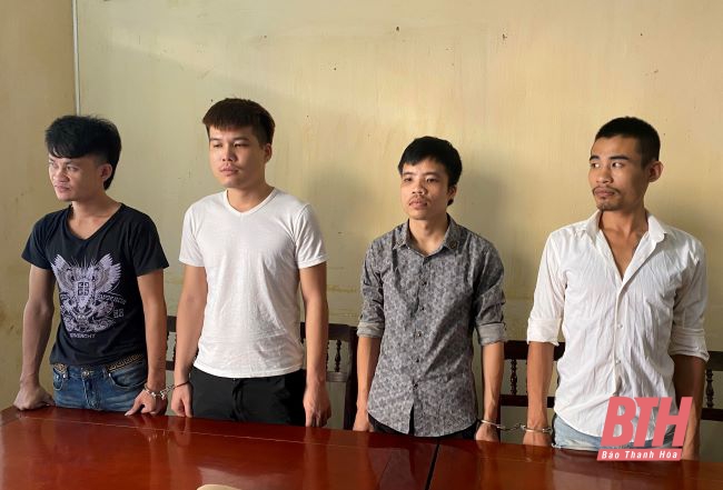 Bắt giữ 4 đối tượng chuyên cưỡng đoạt tài sản trên đường Hồ Chí Minh