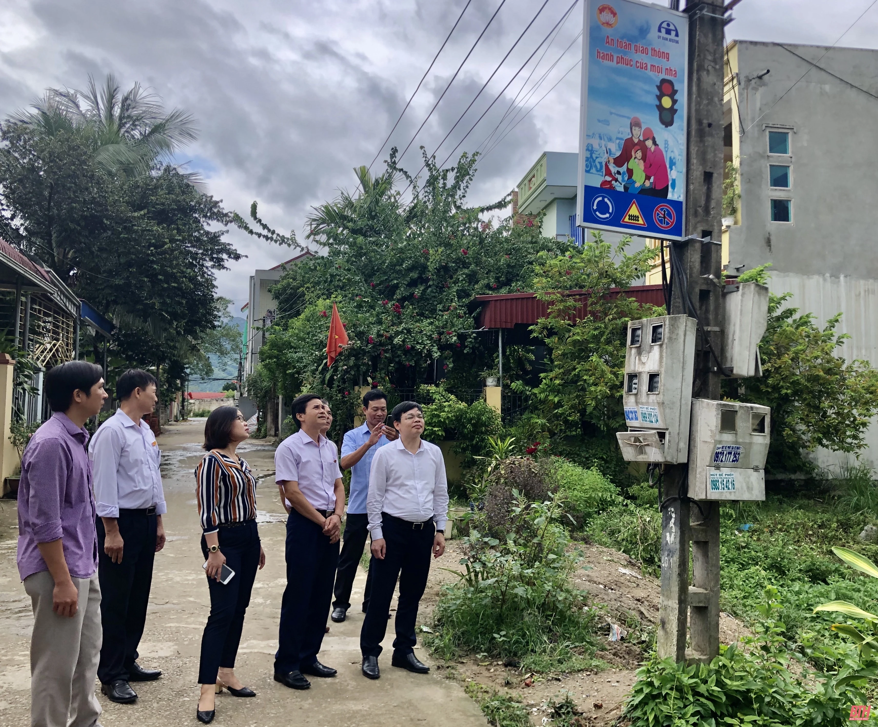 Tuyên truyền, vận động tham gia bảo đảm TTATGT, xây dựng nông thôn mới và giảm nghèo bền vững