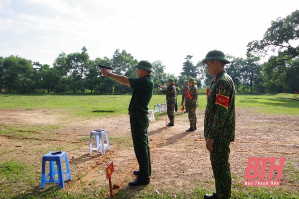 100% sỹ quan, quân nhân chuyên nghiệp Bộ CHQS tỉnh Thanh Hóa được kiểm tra bắn đạn thật