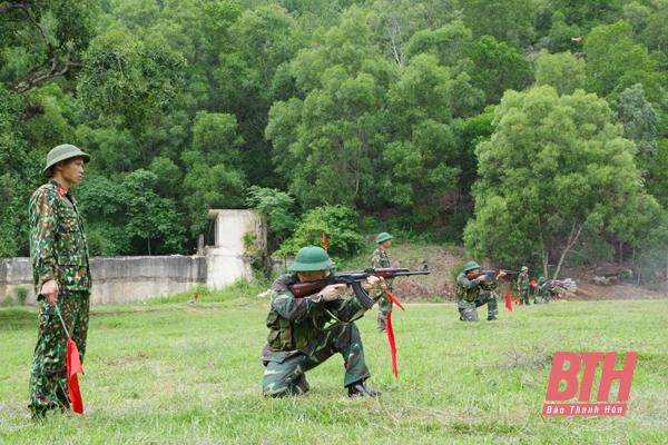 100% sỹ quan, quân nhân chuyên nghiệp Bộ CHQS tỉnh Thanh Hóa được kiểm tra bắn đạn thật