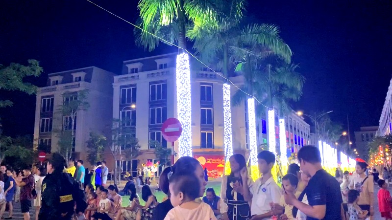Lễ hội Trung thu Phố đêm Hoa Châu tại Khu đô thị Eurowindow Garden City
