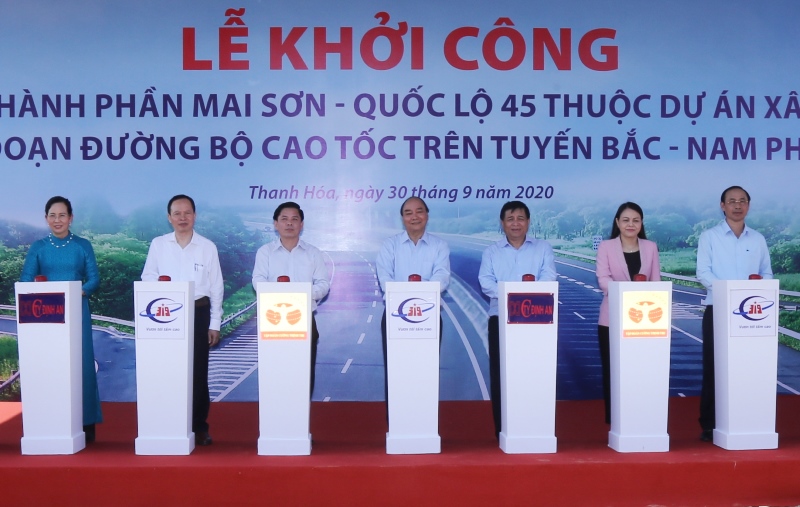 Thủ tướng Nguyễn Xuân Phúc phát lệnh khởi công Dự án cao tốc Mai Sơn - Quốc lộ 45