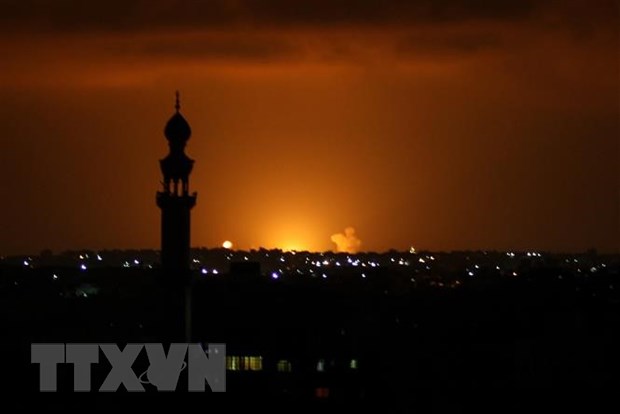Quân đội Israel tấn công trả đũa phong trào Hamas ở Gaza