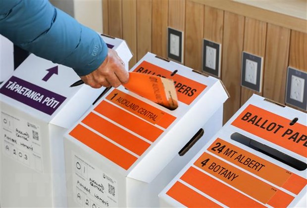 Hơn 1 triệu cử tri New Zealand đi bỏ phiếu sớm để bầu cử Quốc hội