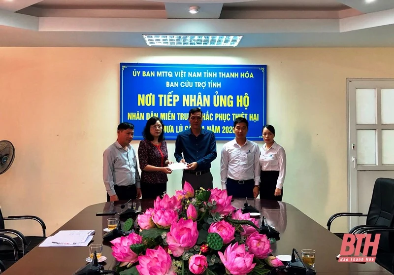 Thanh Hóa: Hơn 3 tỷ đồng ủng hộ đồng bào m iền Trung khắc phục hậu quả thiên tai