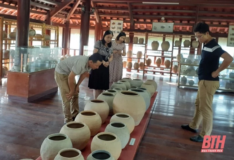 Gốm Tam Thọ - tinh hoa gốm cổ xứ Thanh