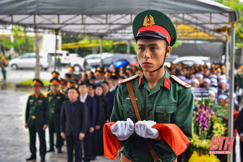 Xúc động lễ viếng Liệt sỹ - Đại tá Hoàng Mai Vui ở quê nhà Thanh Hóa