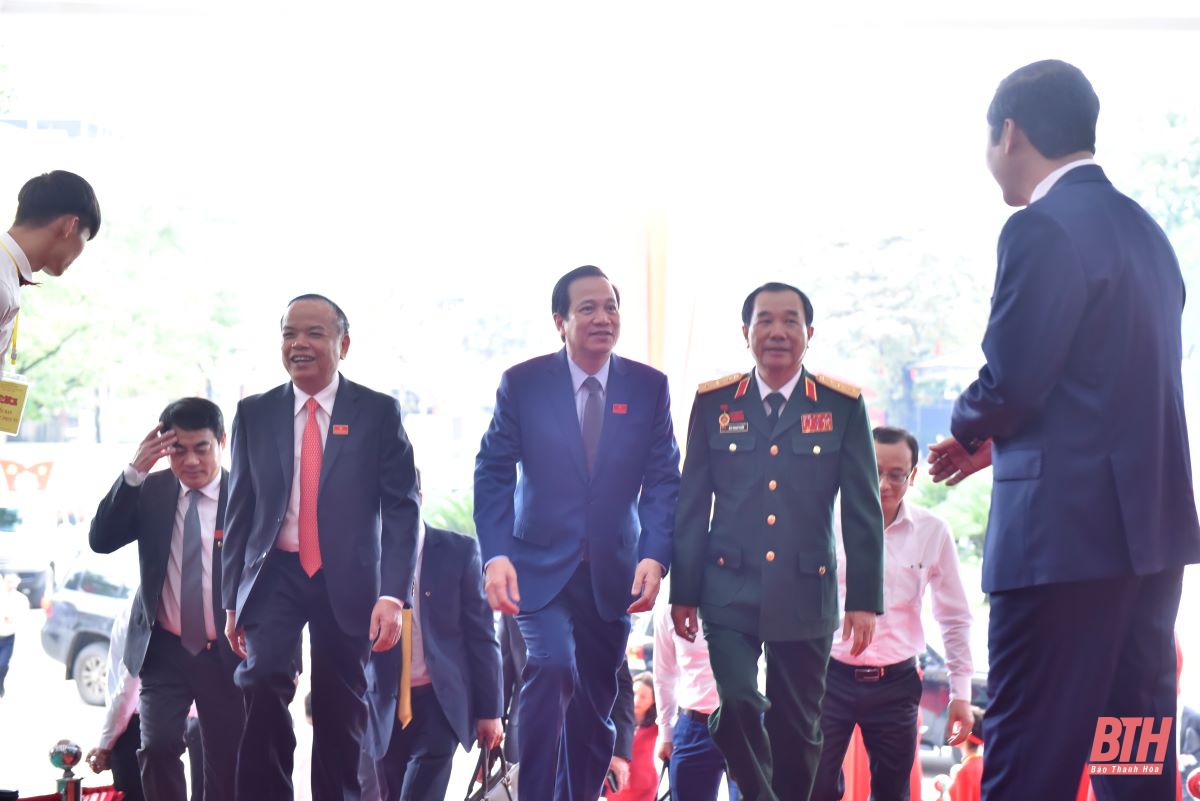 Các đồng chí lãnh đạo Đảng, Nhà nước dự Đại hội Đại biểu Đảng bộ tỉnh Thanh Hóa lần thứ XIX