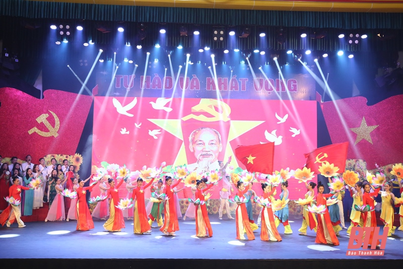 Chương trình nghệ thuật chào mừng Đại hội đại biểu Đảng bộ tỉnh Thanh Hóa lần thứ XIX