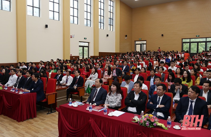 Trường Đại học Hồng Đức khai giảng năm học mới 2020-2021
