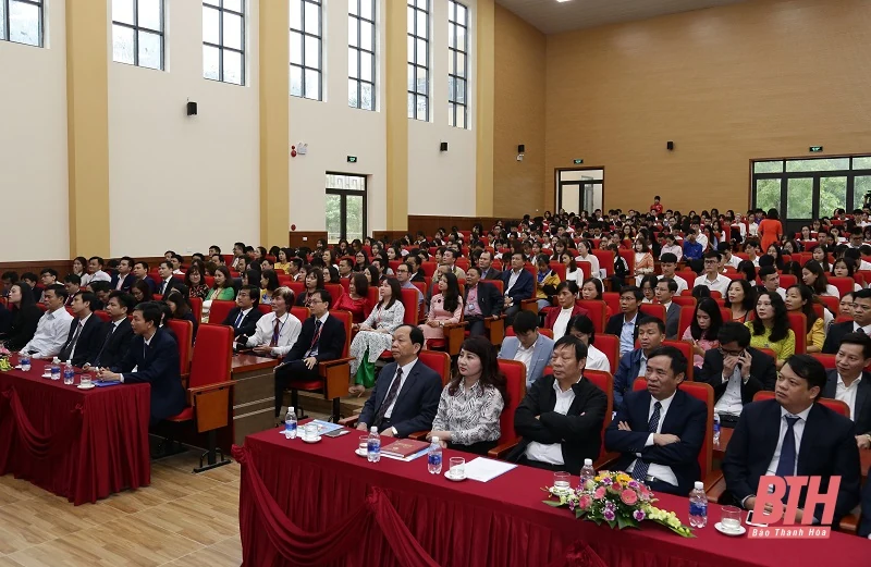 Trường Đại học Hồng Đức khai giảng năm học mới 2020-2021
