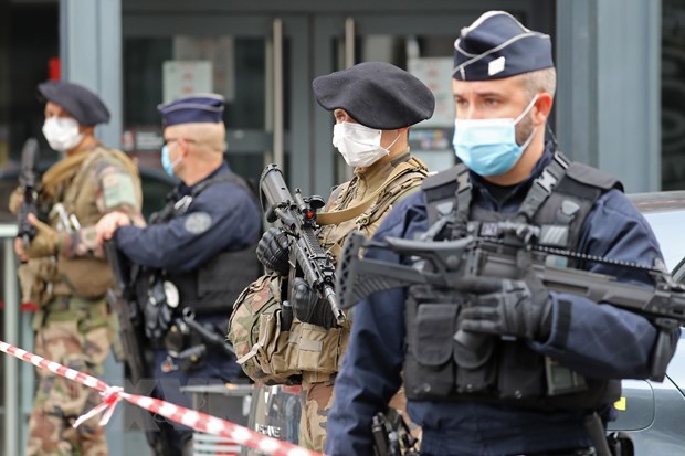 Tổng thống Pháp kêu gọi người dân đoàn kết sau vụ tấn công ở Nice