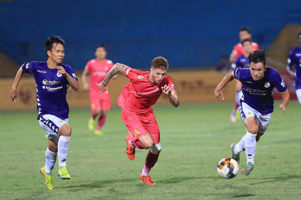 Cuộc đua tới ngôi vô địch LS V.League 2020 gay cấn tới phút chót