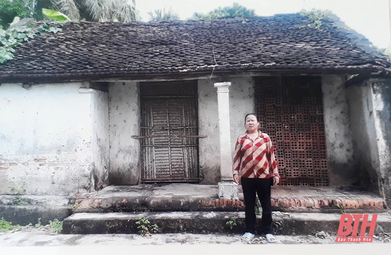 Bàn giao nhà “Chữ thập đỏ” cho hộ có hoàn cảnh đặc biệt khó khăn ở Thọ Xuân