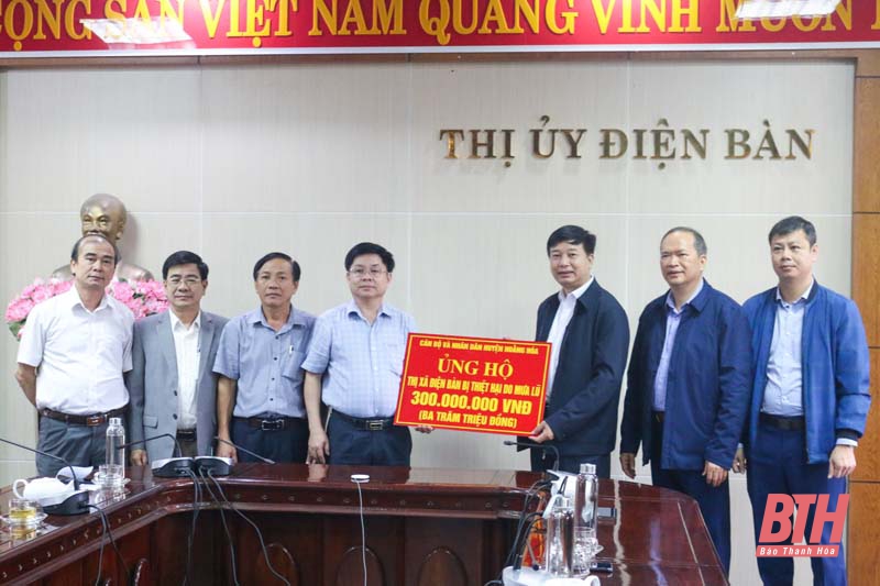 Huyện Hoằng Hóa hỗ trợ Nhân dân huyện Điện Bàn (Quảng Nam) bị ảnh hưởng bởi bão, lụt