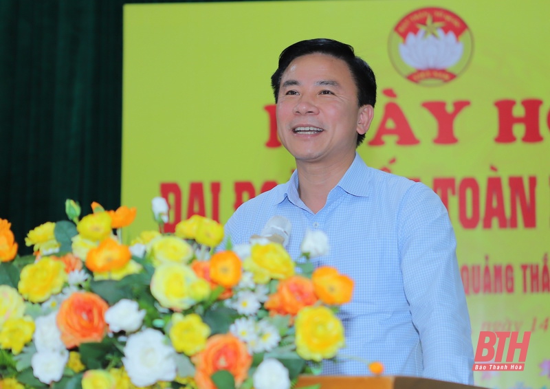 Đồng chí Bí thư Tỉnh ủy Đỗ Trọng Hưng dự ngày hội Đại đoàn kết toàn dân tộc tại TP Thanh Hoá