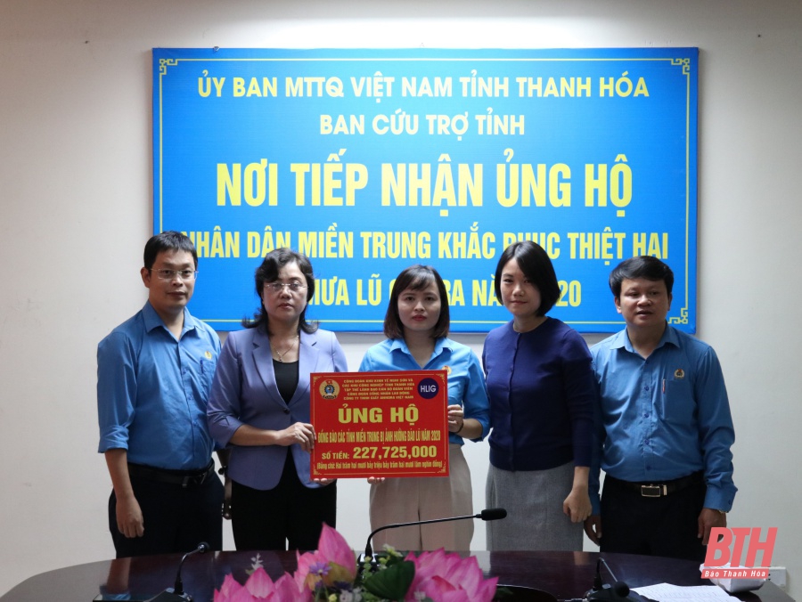 Công đoàn Khu kinh tế Nghi Sơn và các k hu công nghiệp quyên góp, ủng hộ đồng bào vùng lũ Miền Trung