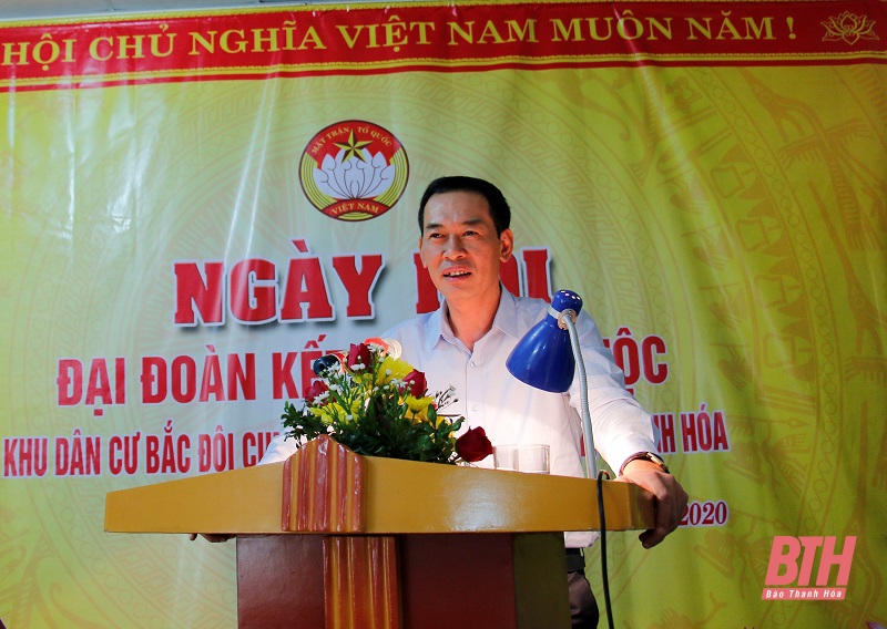 Phó Bí thư Tỉnh ủy Trịnh Tuấn Sinh dự Ngày hội Đại đoàn kết toàn dân tộc tại TP Thanh Hóa