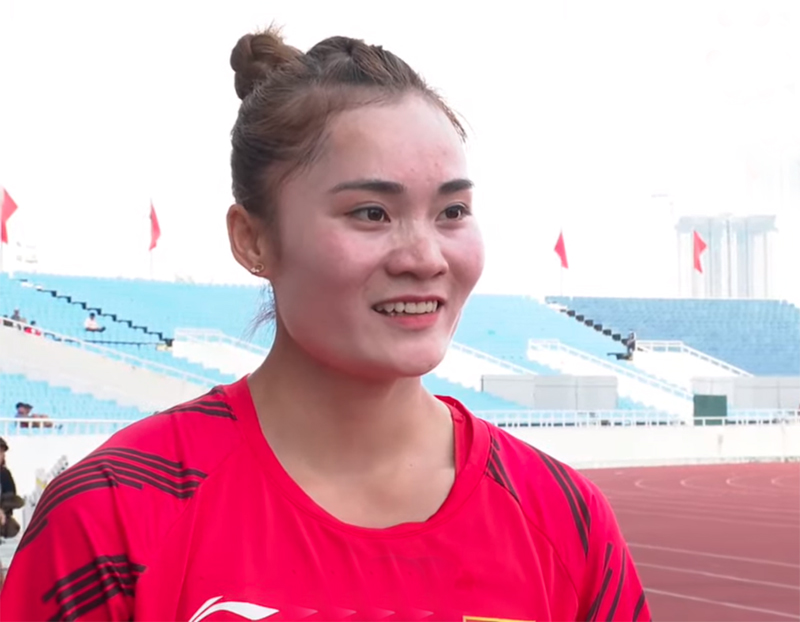 Đánh bại “đàn chị”, Quách Thị Lan giành HCV cự ly chạy 400 m nữ