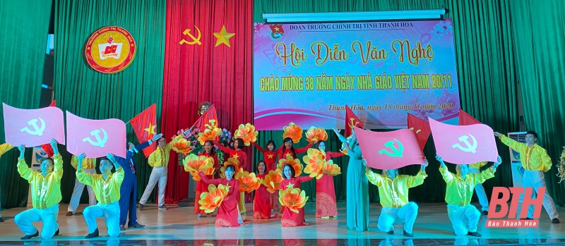 Hội diễn văn nghệ chào mừng Ngày Nhà giáo Việt Nam 20-11