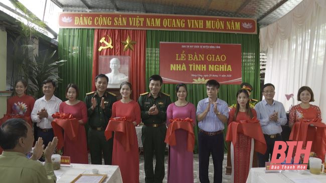 Bộ CHQS tỉnh Thanh Hóa trao nhà tình nghĩa cho thương binh Trần Đình Thái