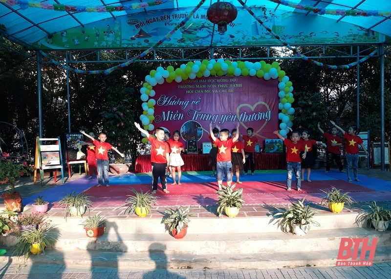 Trường Mầm non thực hành Hồng Đức tổ chức chương trình Hướng về miền Trung yêu thương