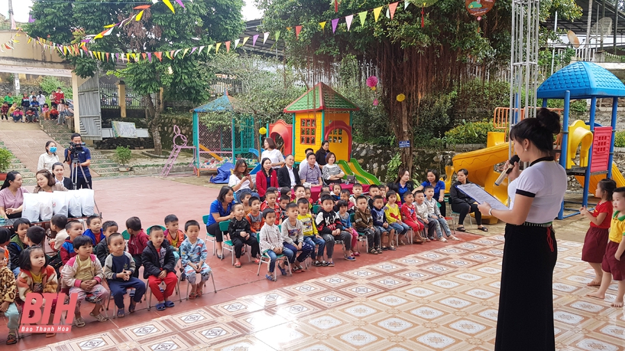Hỗ trợ nuôi cơm bán trú cho 30 học sinh có hoàn cảnh khó khăn tại Yên Khương