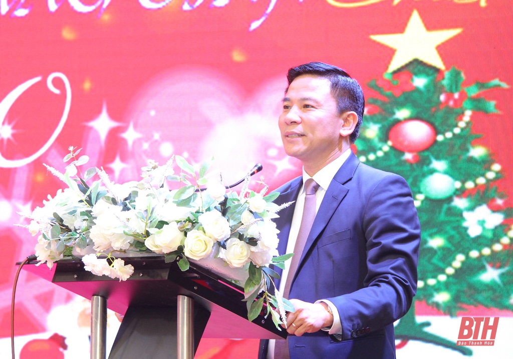 Tỉnh ủy, HĐND, UBND, Ủy ban MTTQ tỉnh Thanh Hóa gặp mặt chức sắc Công giáo nhân dịp lễ Thiên Chúa giáng sinh
