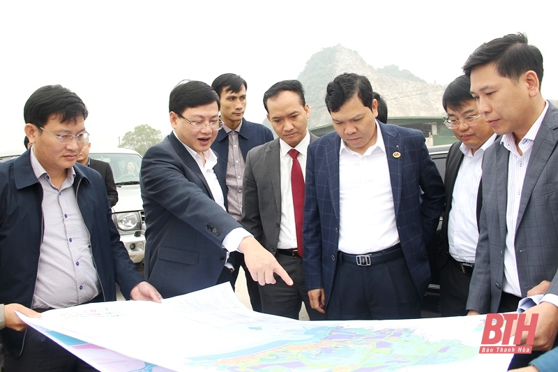 Phó Chủ tịch UBND tỉnh Mai Xuân Liêm làm việc với doanh nghiệp và các đối tác về đầu tư phát triển lĩnh vực Logistics