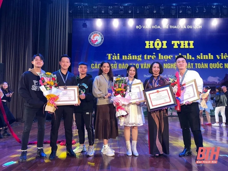 Sinh viên Trường ĐH Văn hóa, Thể thao và Du lịch Thanh Hóa đoạt giải cao tại Hội thi Tài năng trẻ học sinh, sinh viên các cơ sở đào tạo VHNT toàn quốc