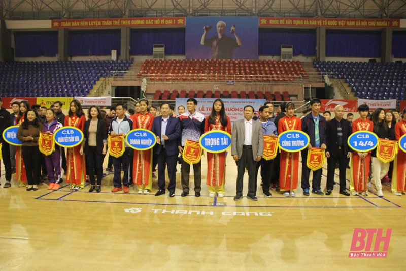 Khởi tranh Giải cầu lông đồng đội tỉnh Thanh Hóa - Cúp Thành Công năm 2020