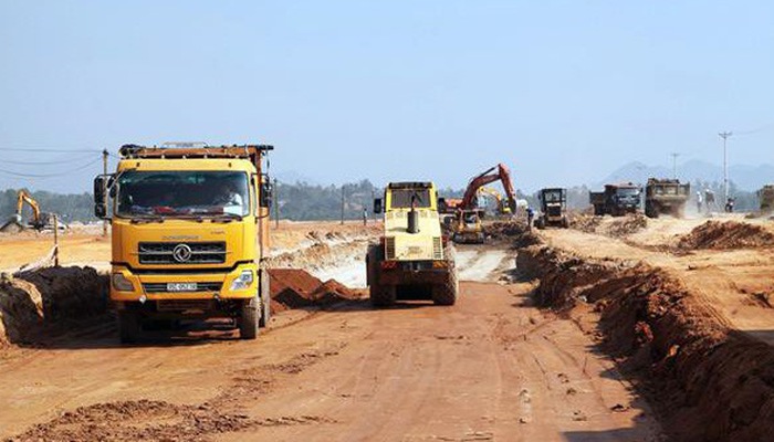Khẩn trương hoàn thành GPMB và thi công tuyến đường nối TP Sầm Sơn với KKT Nghi Sơn