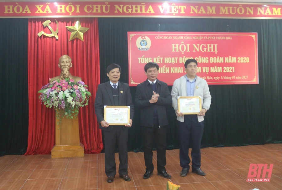 99,3% lao động Ngành Nông nghiệp và Phát triển nông thôn có việc làm thường xuyên
