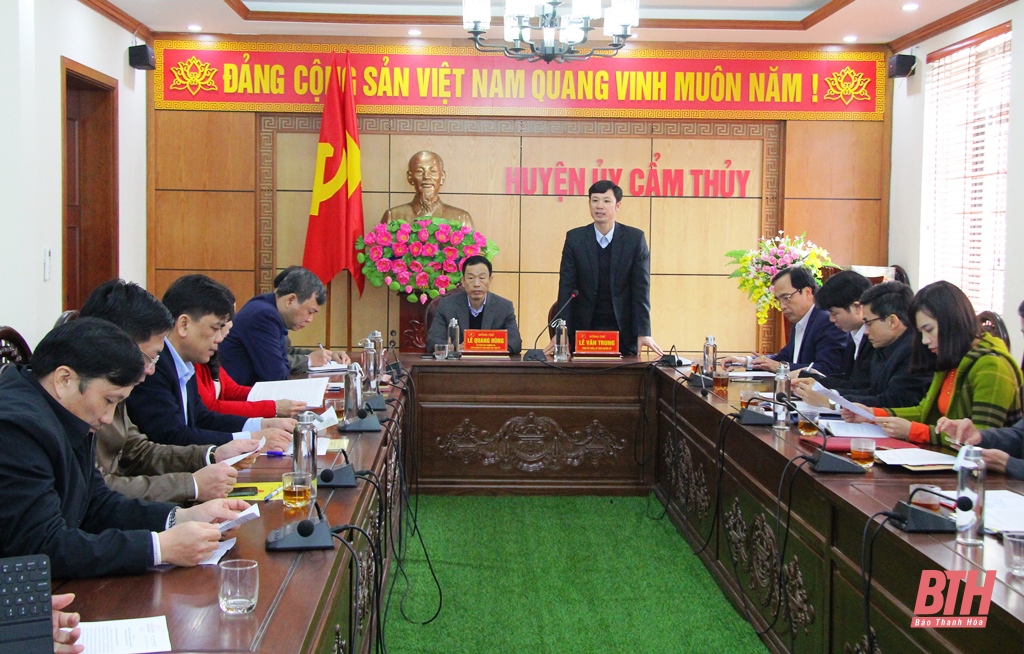 Chủ nhiệm Ủy ban Kiểm tra Tỉnh ủy kiểm tra tình hình sản xuất và đời sống Nhân dân tại huyện Cẩm Thủy