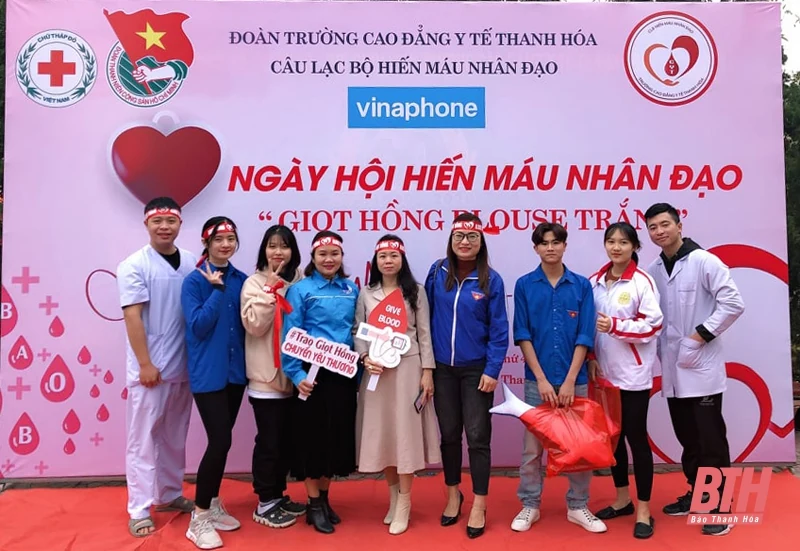 Ngày hội hiến máu nhân đạo “Giọt hồng Blouse trắng”
