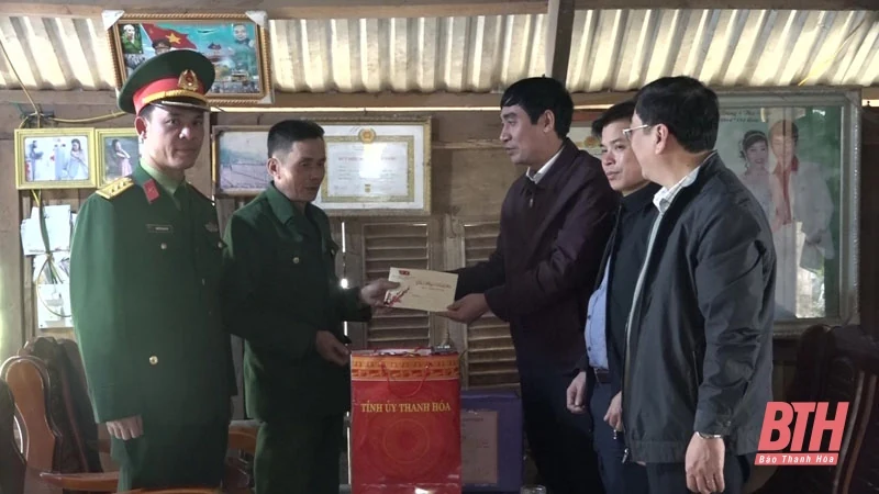 Trưởng ban Nội chính Tỉnh ủy chúc tết một số đơn vị và kiểm tra tình hình sản xuất, đời sống tại huyện Mường Lát