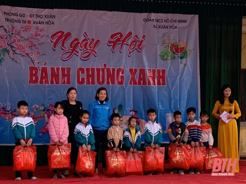 Ngày hội “Bánh chưng xanh” cho thiếu niên, nhi đồng huyện Thọ Xuân