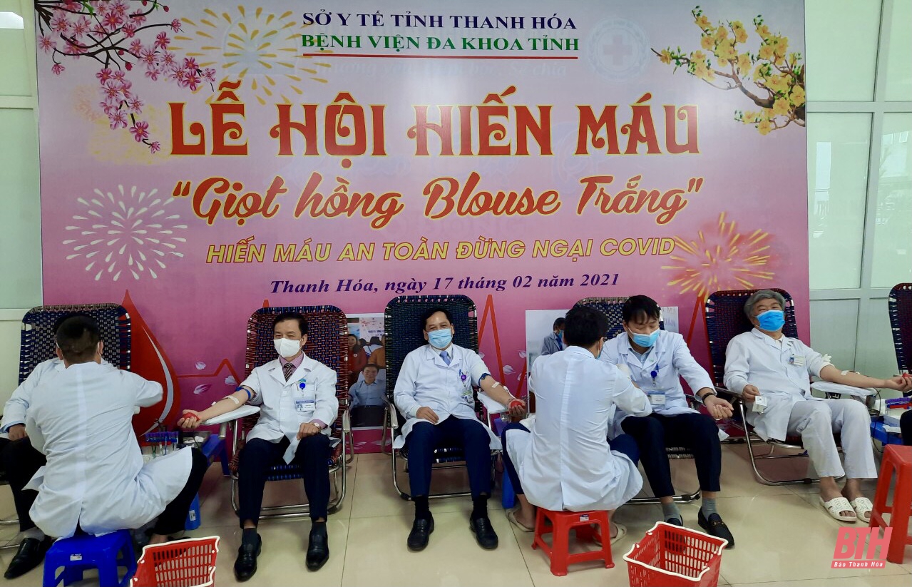 Lễ hội hiến máu “Giọt hồng Blouse trắng” tại Bệnh viện Đa khoa tỉnh Thanh Hóa