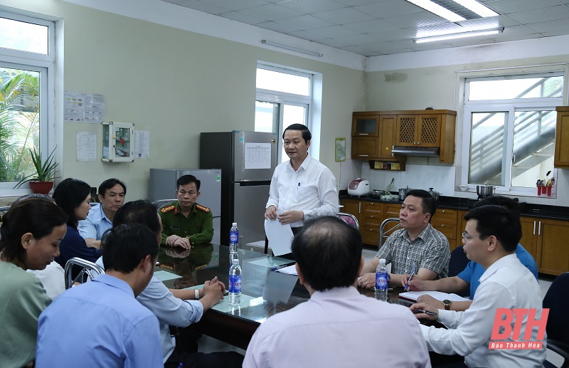 Chủ tịch UBND tỉnh Đỗ Minh Tuấn kiểm tra công tác khắc phục hoả hoạn tại Công ty TNHH IVORY