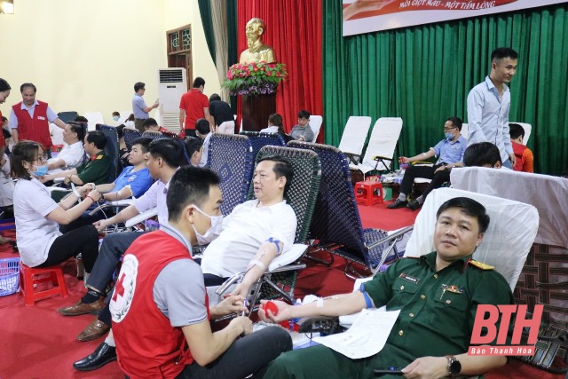 Huyện Hà Trung tổ chức ngày hội hiến máu tình nguyện năm 2021